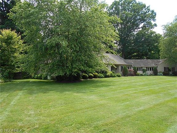 3rd image of 124 Pepperidge Dr