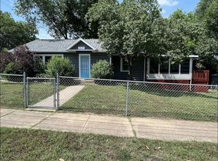 517 W College St, Branson, MO 65616