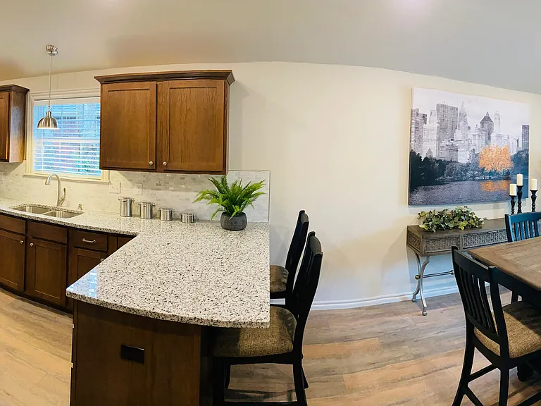 916 N Dorothy Ave — Photo 4
