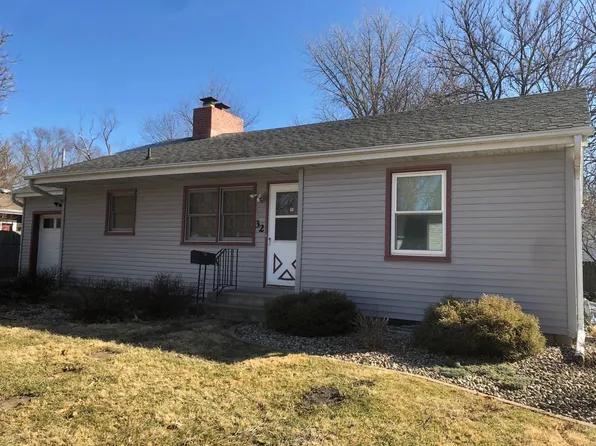 32 University Ct, Normal, IL 61761