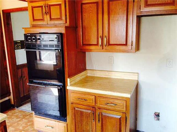 5th image of 6093 Belle Forest Dr