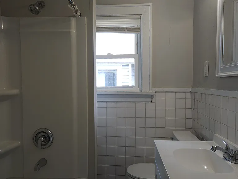 614 Sanford Ave — Photo 18