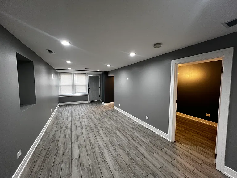 1307 S Kedzie Ave #BASEMENT — Photo 12