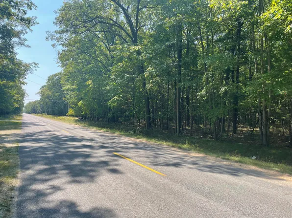 3145 Orshal Rd, Whitehall, MI 49461