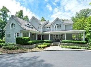 13 Glenwood Dr, Saddle River, NJ 07458