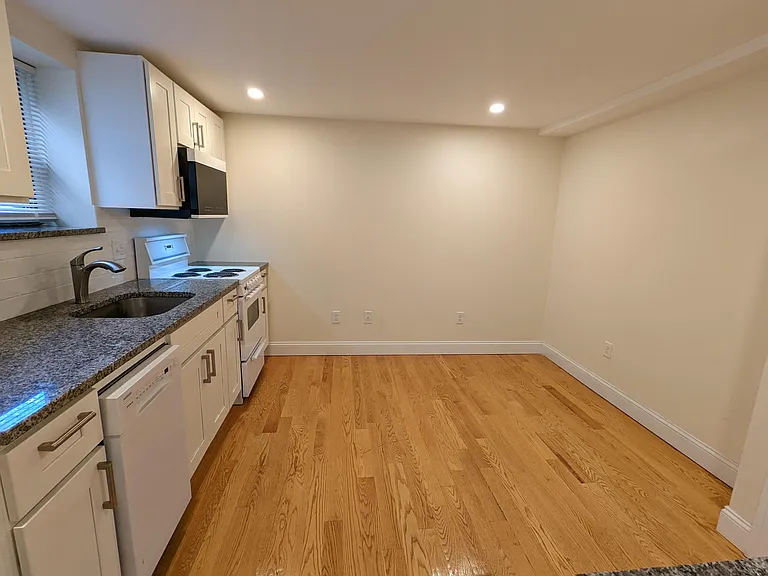 20 Royce Road — Photo 19
