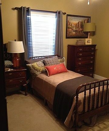 2nd spacious guest bedroom