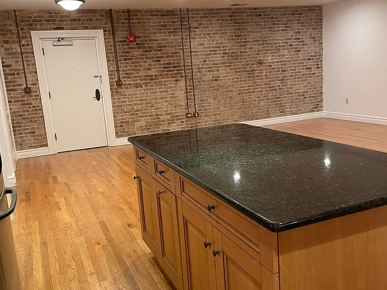 8 E Front St #204 — Photo 8