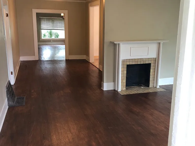 1406 W Cedar Ave — Photo 3