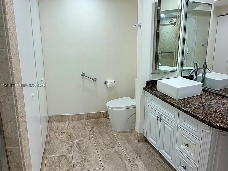 20281 E Country Club Dr #2104 — Photo 32