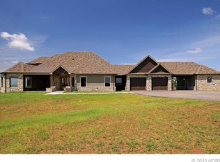 17124 S 3rd Ave W, Mounds, OK 74047
