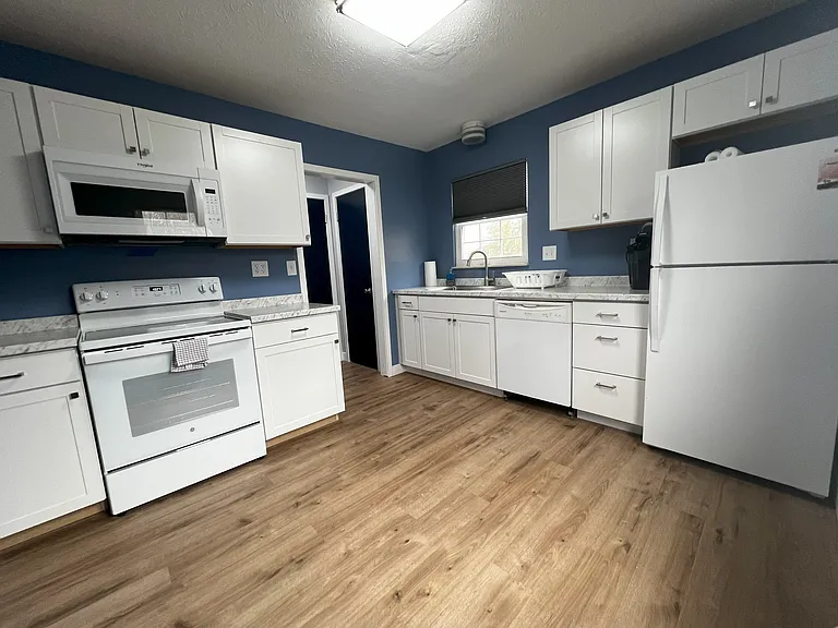 142 Lively St #5 — Photo 6