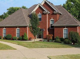 5327 Oaklawn Park Dr, Louisville, KY 40299