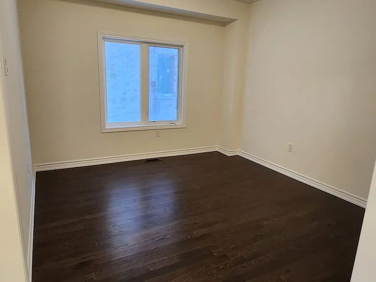 338 Fleetwood Dr — Photo 5