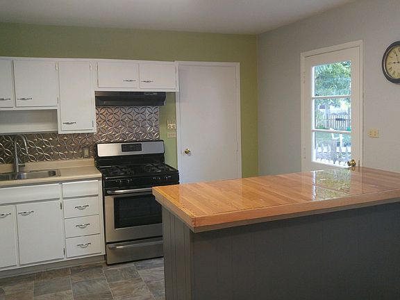 5th image of 328 W Townley St