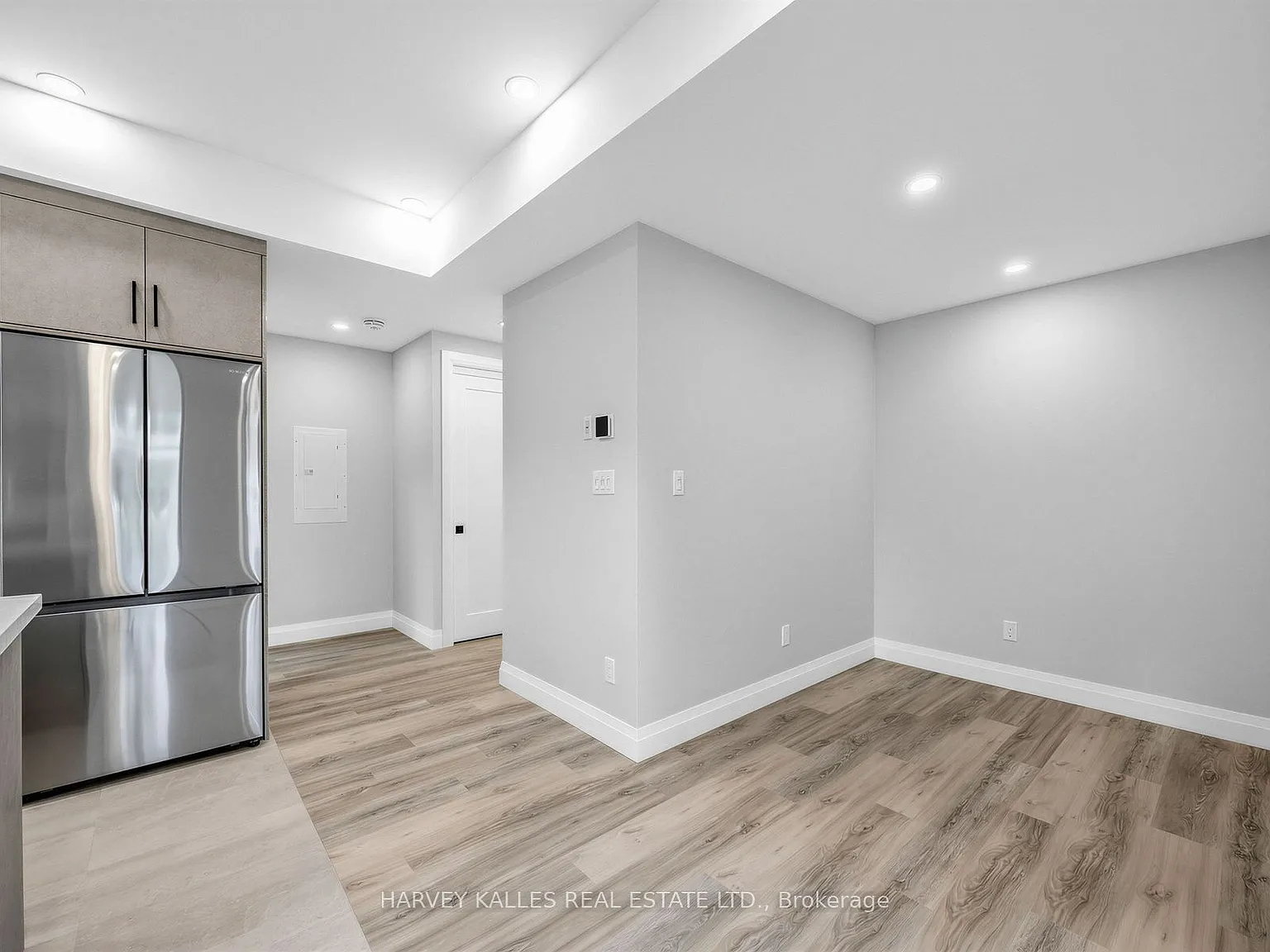 3 bed, $4,350 — Photo 4