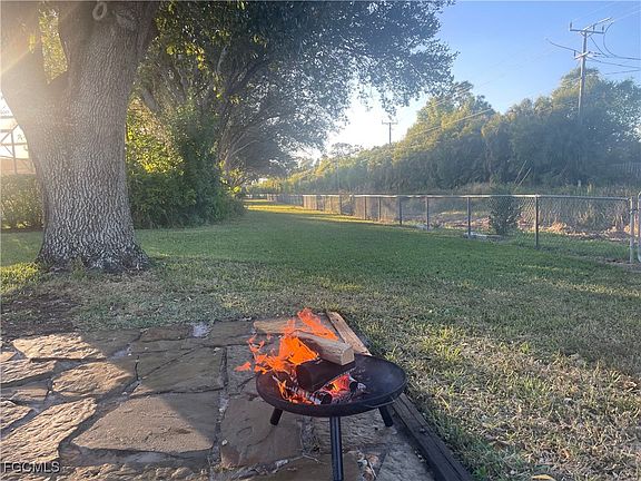 3rd image of 8421 Arborfield Ct