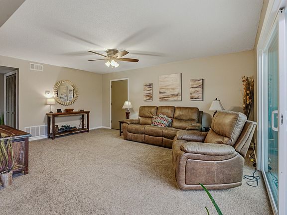 2nd image of 804 S Fairview Rd APT B8