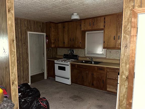 3rd image of 527 N Patchin Ave