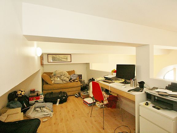 4th image of 555 Washington Ave APT 1C