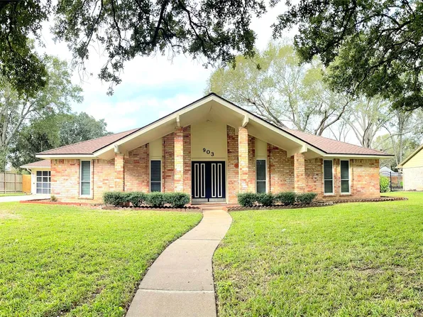 903 Carnation St, Katy, TX 77493