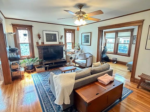 3rd image of 143 Herbert Rd