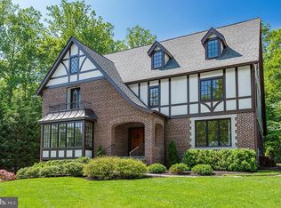 7015 Arandale Rd, Bethesda, MD 20817