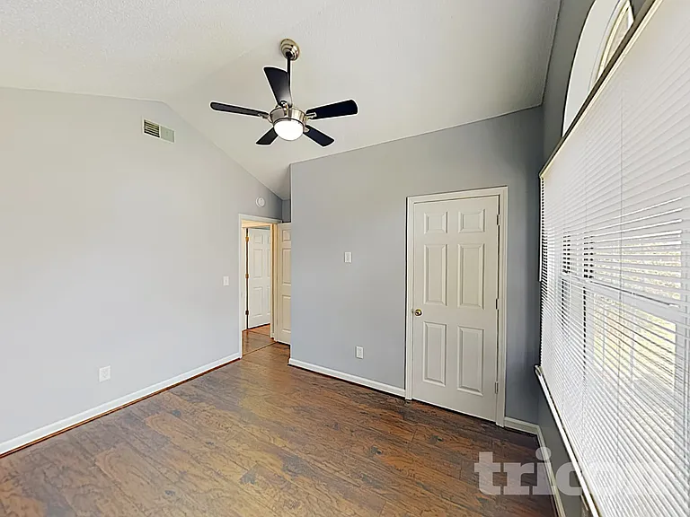 430 Forest Grove Cir — Photo 13