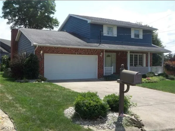 4008 Powell St, Parkersburg, WV 26104