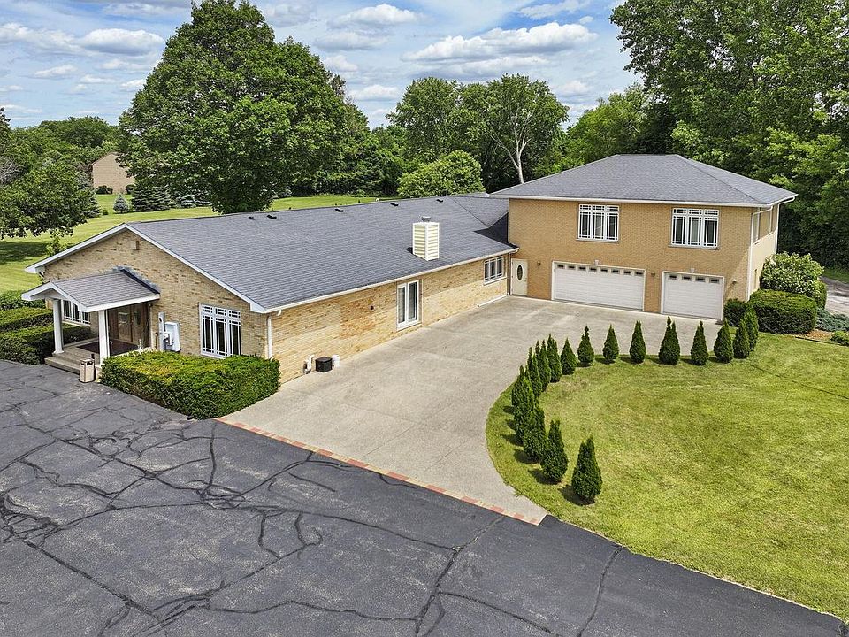 1st image of 740 S Cosgwell DRIVE
