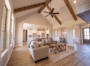 8693 Sari Strong Dr, Weatherford, TX 76087