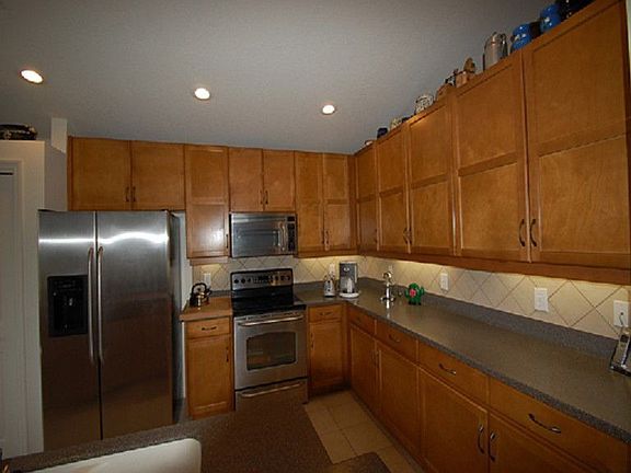 3rd image of 13713 Sanford Hill Pl