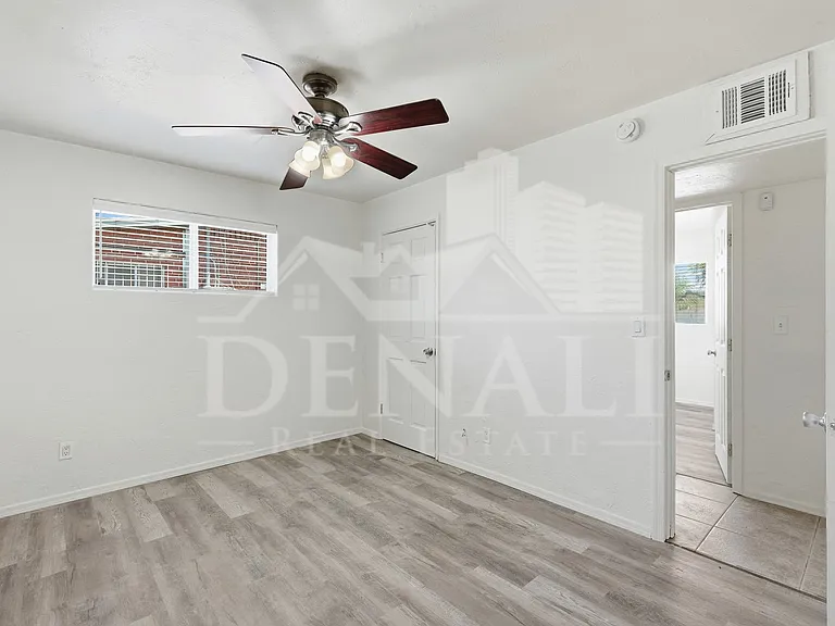 3801 N 4th Ave — Photo 16