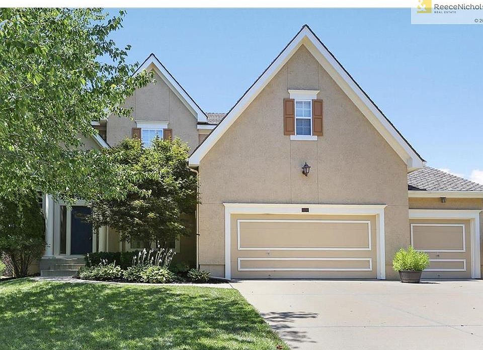 Front of 14316 England St, Overland Park