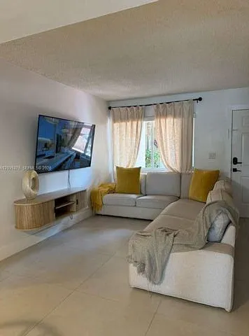 431 NW 82nd Ave #913 — Photo 13