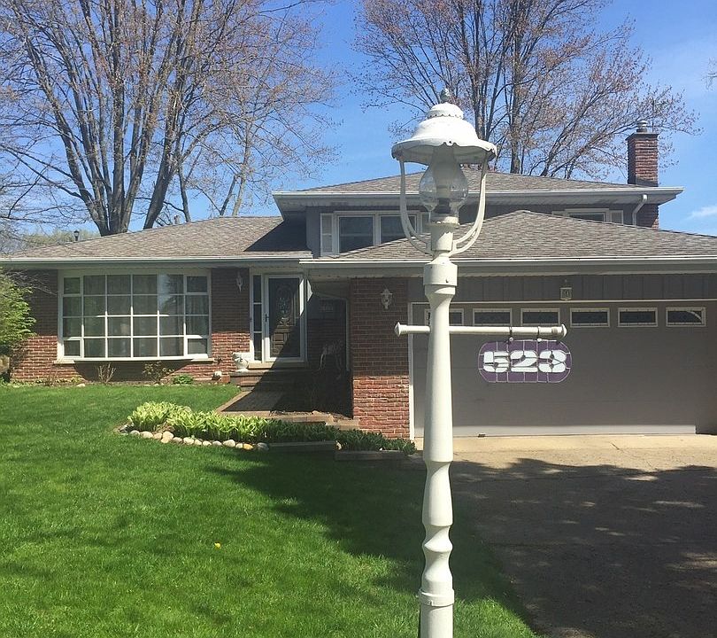 New paint on garage door