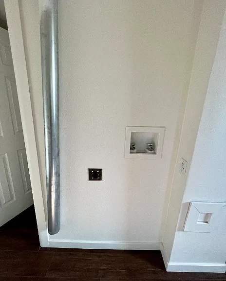 621 Evans Ave — Photo 13