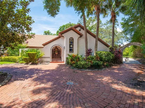 1906 Maple Leaf Dr, Windermere, FL 34786