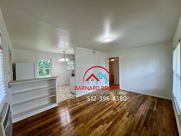 4th image of 208 Mill St