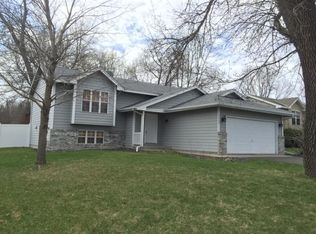 5729 Lone Oak Dr, Savage, MN 55378