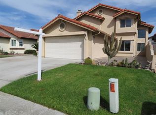 1085 Winding Oak Dr, Chula Vista, CA 91910