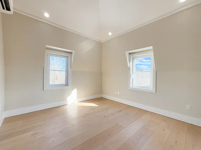 19 Maida Terrace - Bedroom