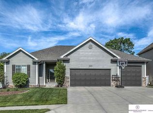 2302 N 174th St, Omaha, NE 68116