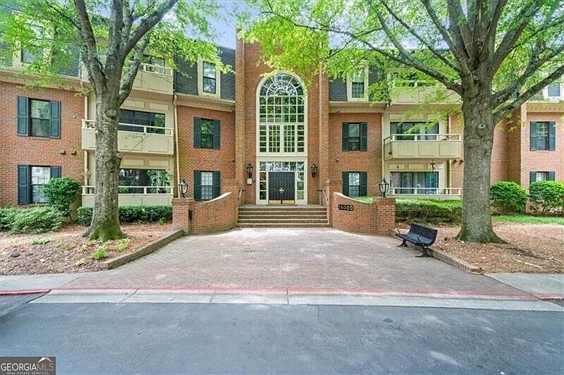 1st image of 25104 Plantation Dr NE