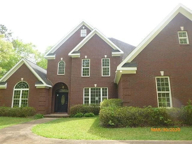 1426 Lee Road 279 photo 1
