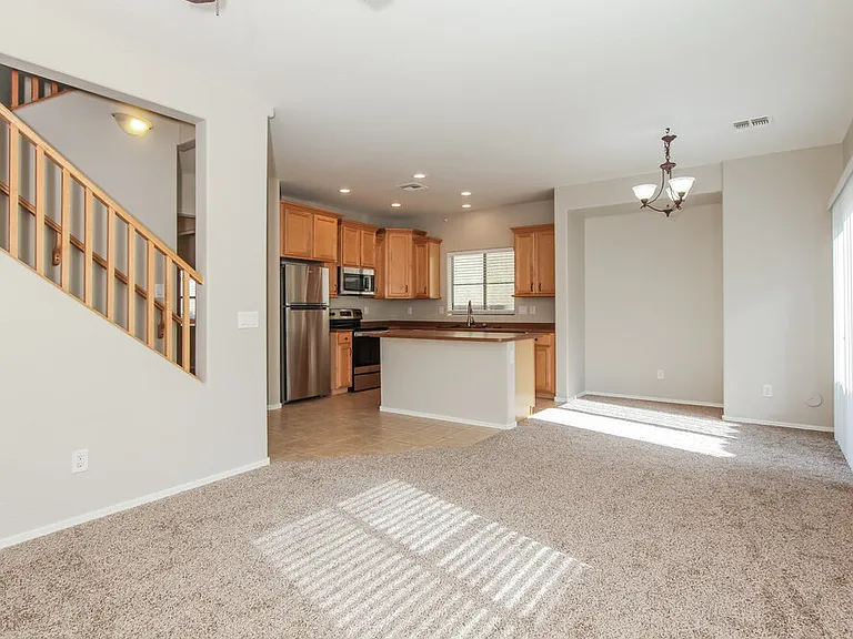 4665 E Olney Ave — Photo 6