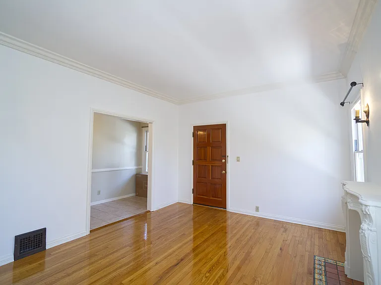 427 N Sierra Bonita Ave — Photo 6