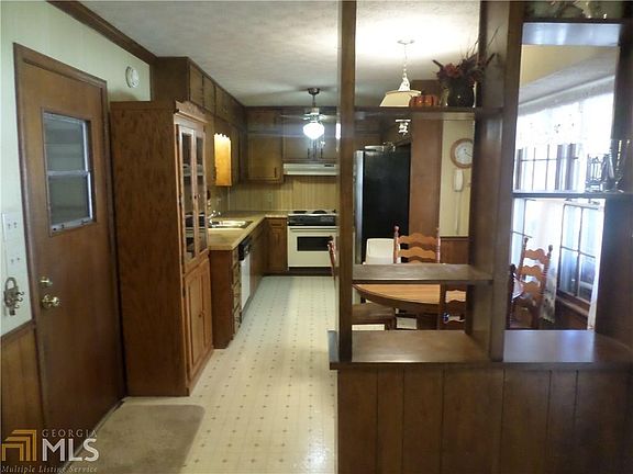 2nd image of 2513 Meadowbrook Way #1
