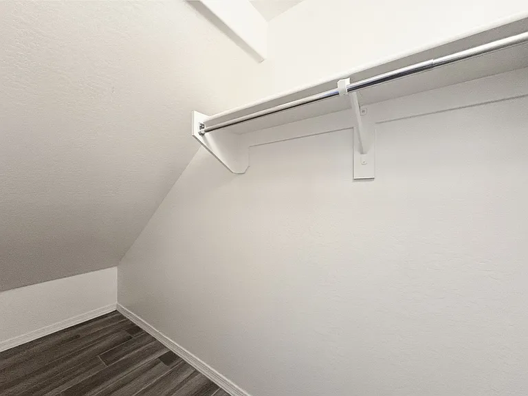 2345 W Gloria Ln — Photo 11