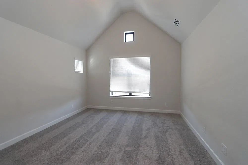 3 bed, 2.5 bath, $2,700 — Photo 3